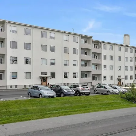 Icelands Biggest Mall At 8 Minute Walk - Free Parking
